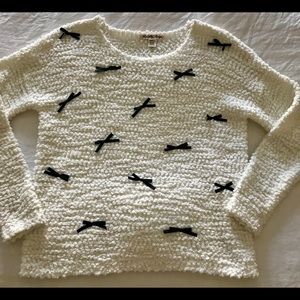 Women’s sweater